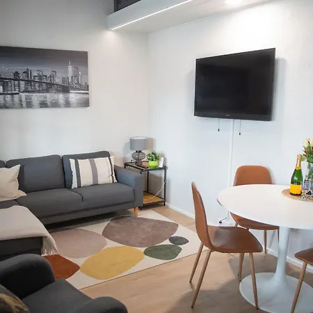 Old Town - 2 Bedrooms With Sauna Apartamento